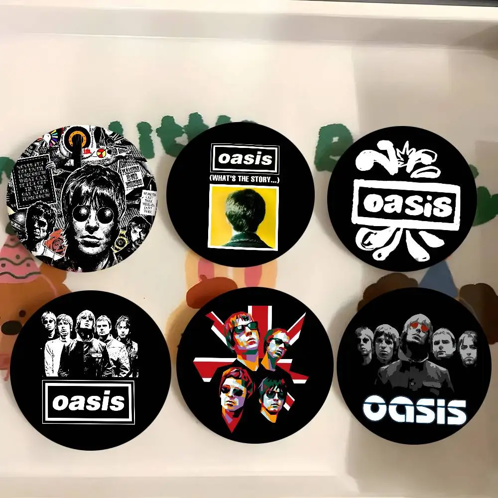 Band O-Oasis COOL Abzeichen Runde Abzeichen Weißblech Münze Brosche Kleidung Rucksack Zubehör Anstecknadel