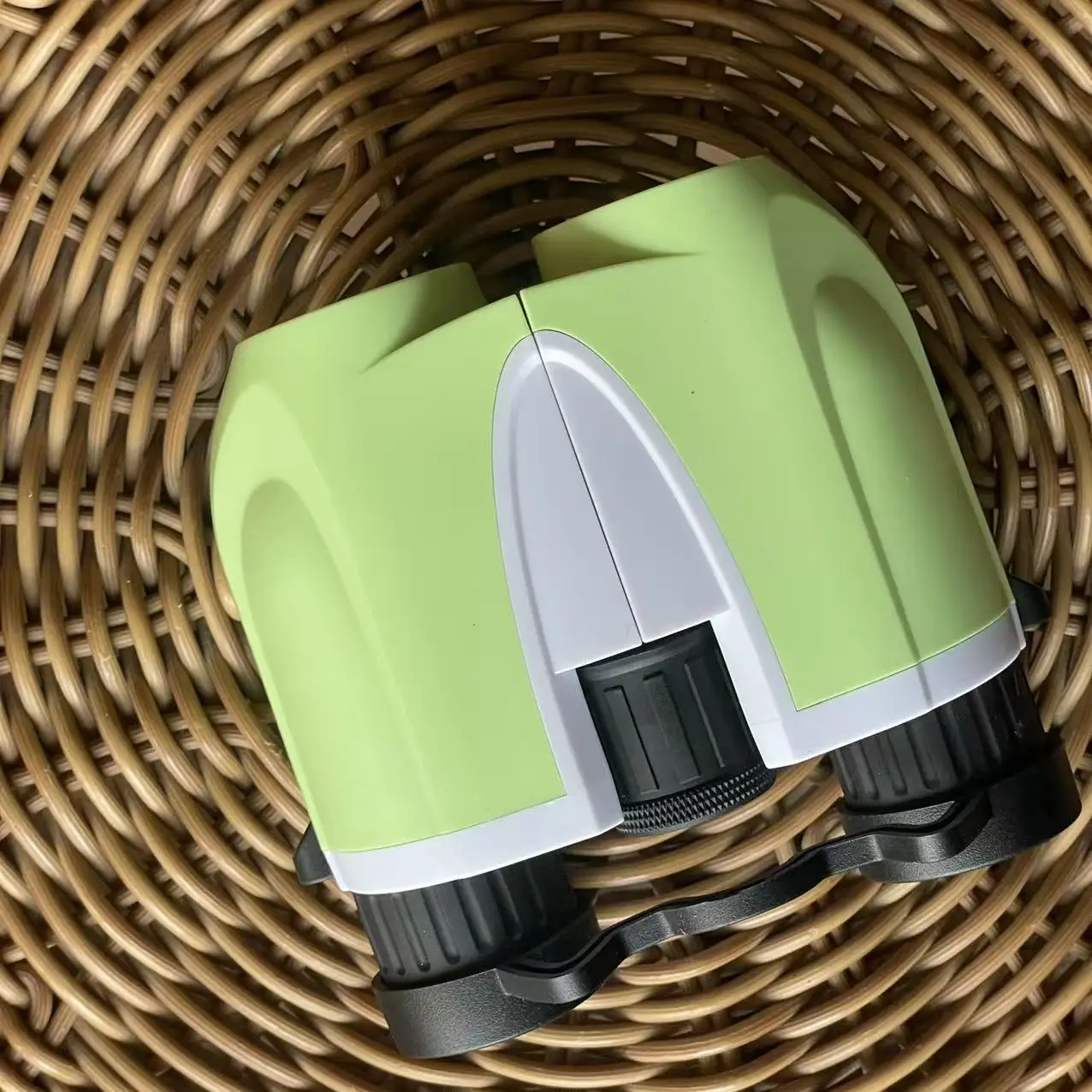 

Компактный бинокль для слабого освещения и большого обзора — высокая производительность 10x25 для взрослых и детей | Легкий фокус, ультрапортативный для пеших прогулок