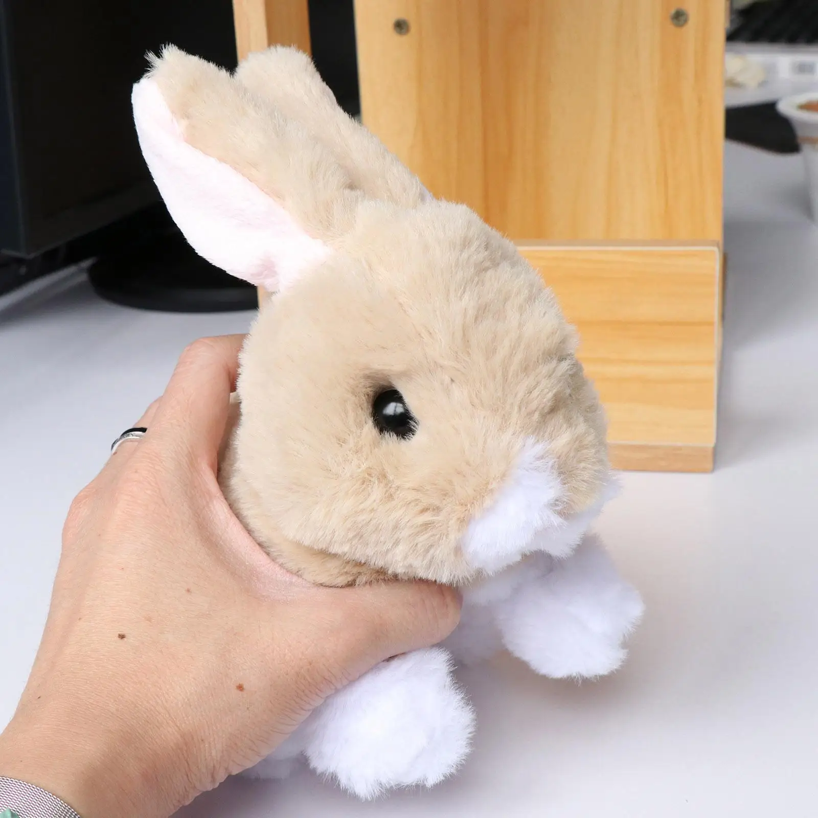 ジャンプ＆ワグルイヤー インタラクティブペットおもちゃ 電子ぬいぐるみ 動物教育ギフト