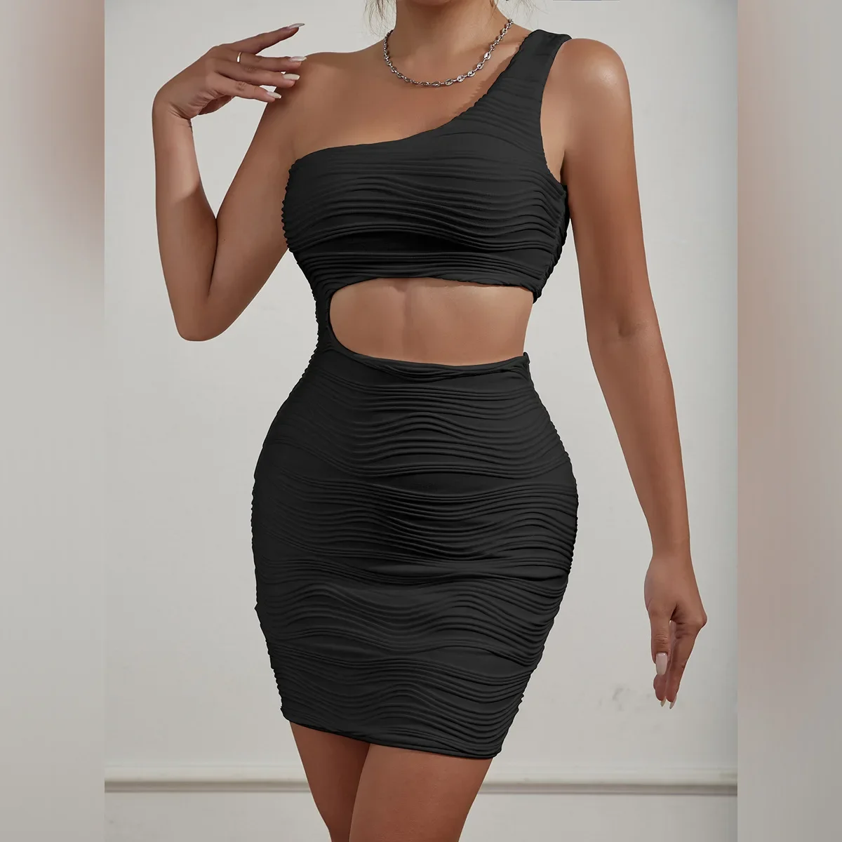 2024 Summer New Pleated Sexy Women's Wear European and American Water Wave Pattern One Shoulder Off the waist Dress MYC18-3