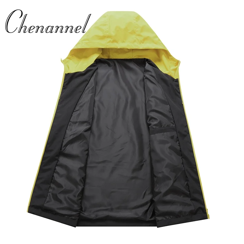 سترة تسلق الجبال مقاومة للماء بلون سادة للرجال سترة رياضية مقاومة للرياح سترة بقلنسوة لركوب الدراجات في الهواء الطلق سترة تسلق الجبال