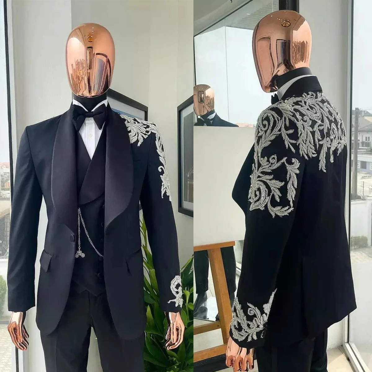 

Formal Black Men Wedding Tuxedos Sequins Appliques Shawl Lapel Groom Wear Slim Fit Jacket Suits Prom Party Pants Coat 3 Pieces