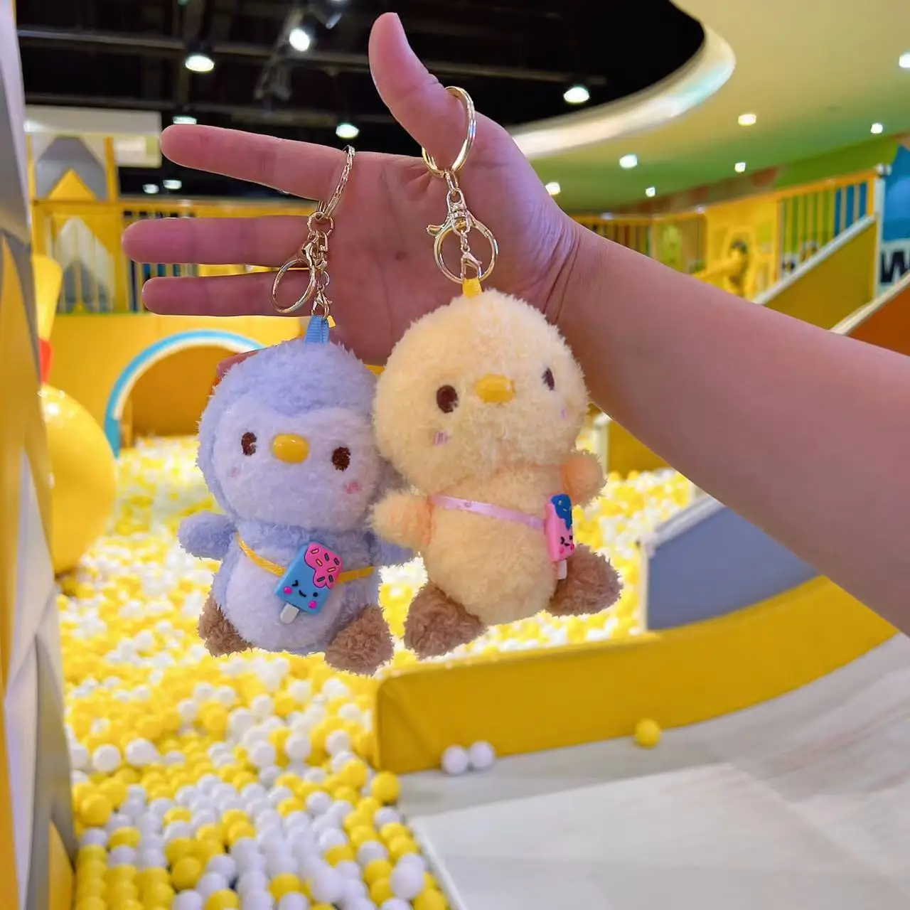 

12CM Kawaii Penguin Plush Toy Keychain Ice Cream Bag Charm Learning Cute Peluches Graciosos Girl Christmas Tree Ornament Gift