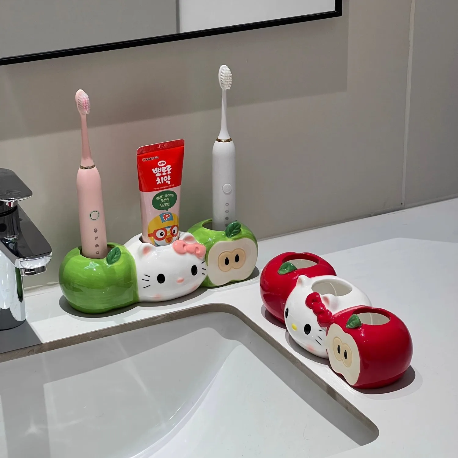 Anime Sanrio HelloKitty Ceramic Electric Toothbrush Stand Couple Bathroom Counter Storage Cute Kawaii Cartoon Holiday Gifts view 2
