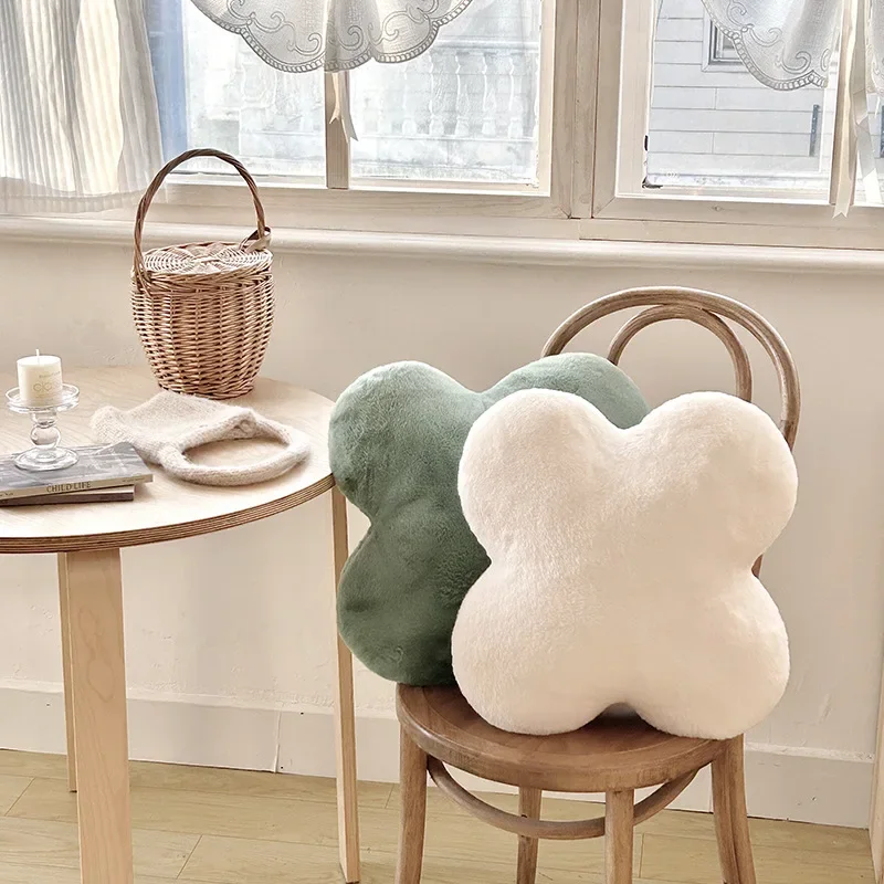 Simple Style Nordic Rabbit Fur Four Leaf Clover Plush Pillow Decorative Sofa Cushion for Home Living Room Decor