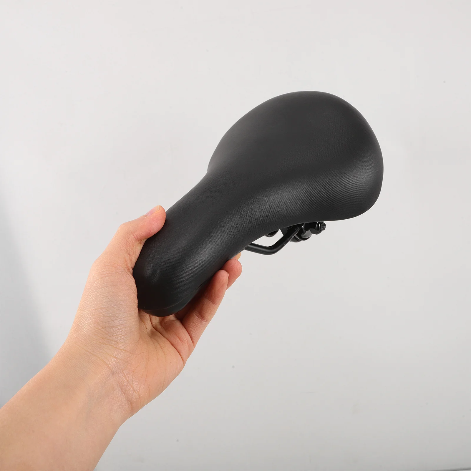 وسادة مقعد دراجة الأطفال مبطنة ناعمة ومريحة للأطفال وسادة مقعد آمنة تناسب سرج بديل عالمي للتوازن #2