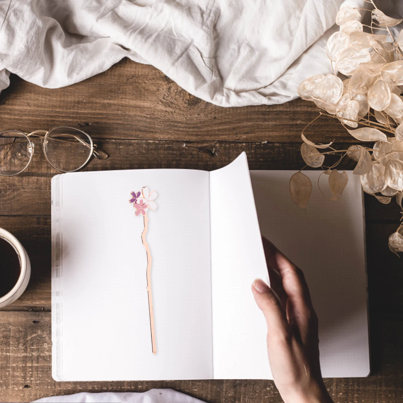 

Cartoon Cherry Blossom Bookmark Floral Bookmarks for Reading Book Lovers Metal Literary Tag Long Strip