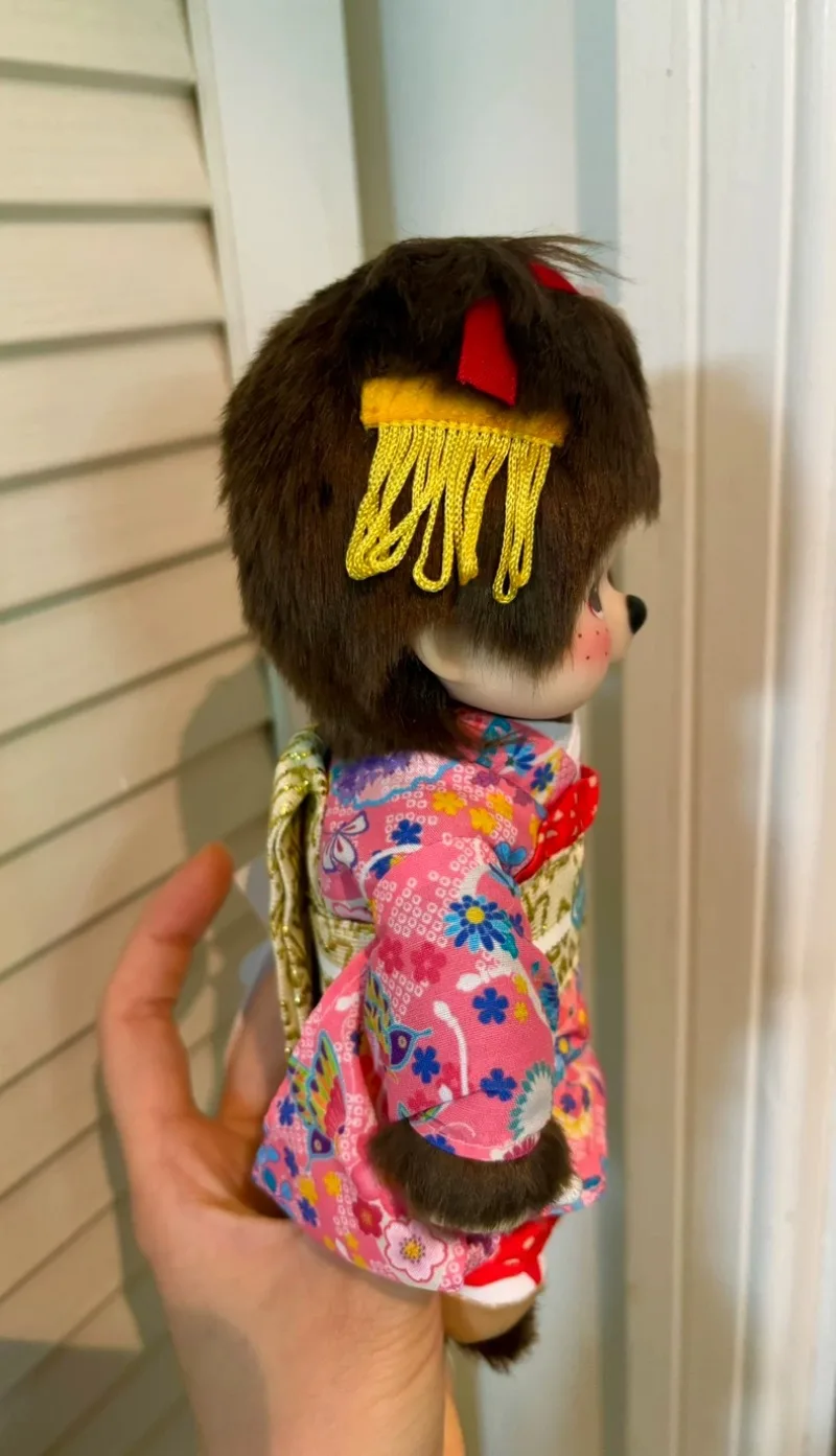Disponibile Originale Monchhichi Kimono giapponese Serie Face bianco Taglia S Geisha Collezione di giocattoli alla moda Modello Regali di compleanno per ragazze