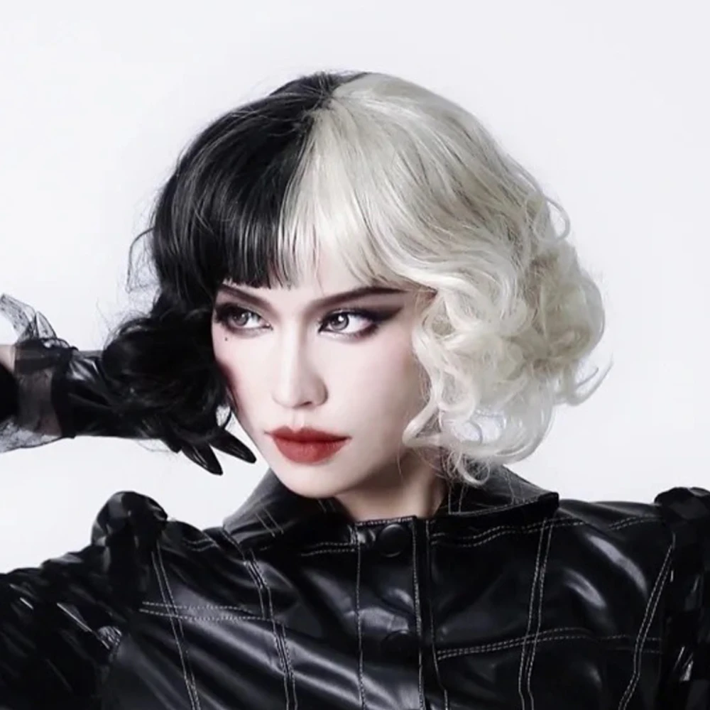 Crurlla Dress Up Wig sintetis wanita Cosplay Cruella hitam dan putih keriting pendek penutup kepala penuh keriting Deville