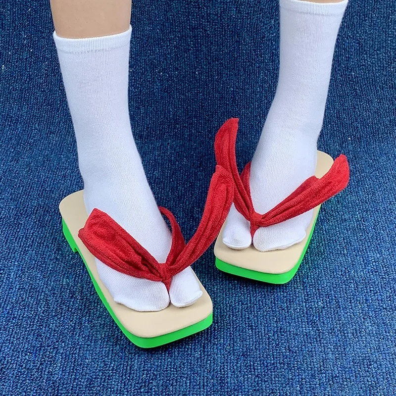 Japan Style Women's Wooden Slippers Summer Flat Heel Flip Flops Slippers Cosplay Shoes Fashion Clogs