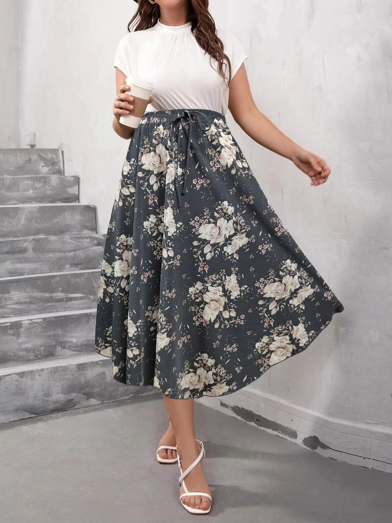 Women's Plus Size Dark Grey White Rose Floral Midi Skirt, Drawstring Elastic High Waist A Line Flowy Casual Vacation Swing Skirt