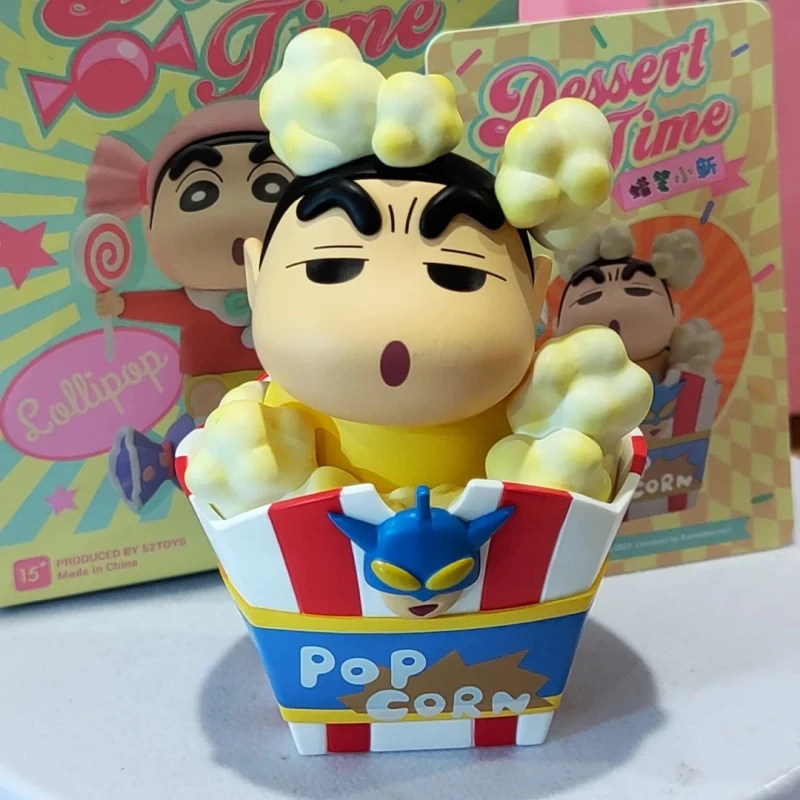 인기 폭발! 52toys 크레용 신짱 타임 시리즈 랜덤박스 귀여운 애완동물 트렌디 플레이 인형 핸드메이드 데스크탑 장식품 휴일 선물 장난감