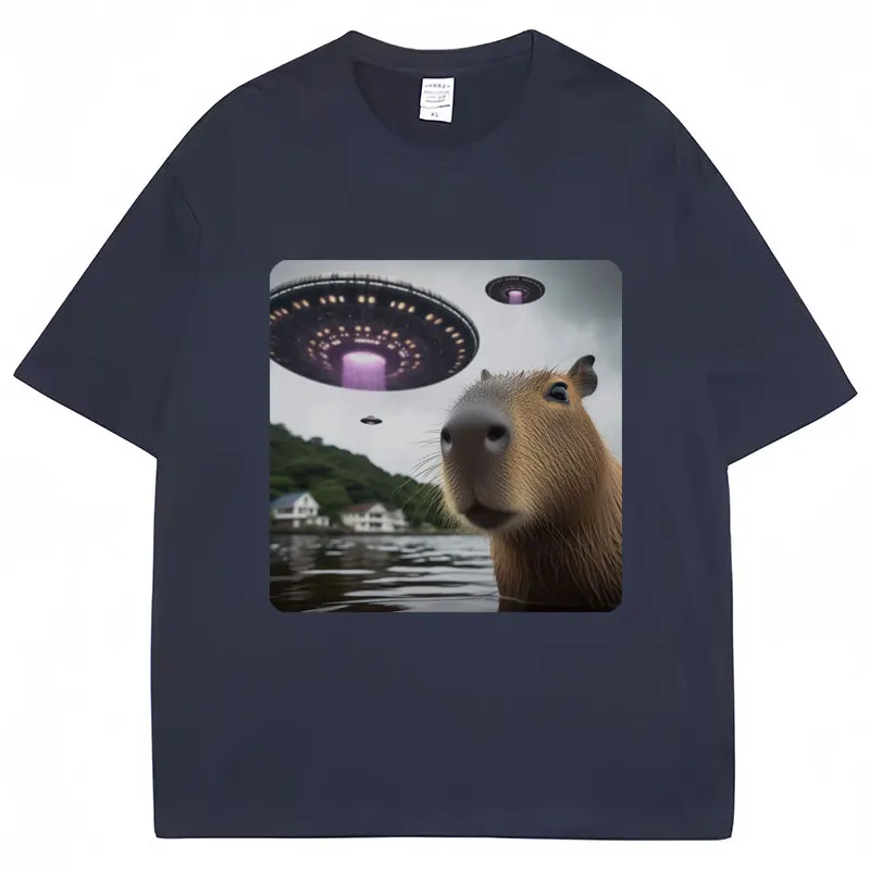 Funny Alien Selfie UFO Capybara Graphic T-Shirt Animal Lovers Men Women Tee Shirt Cozy Cotton Loose Casual T-shirts Streetwear