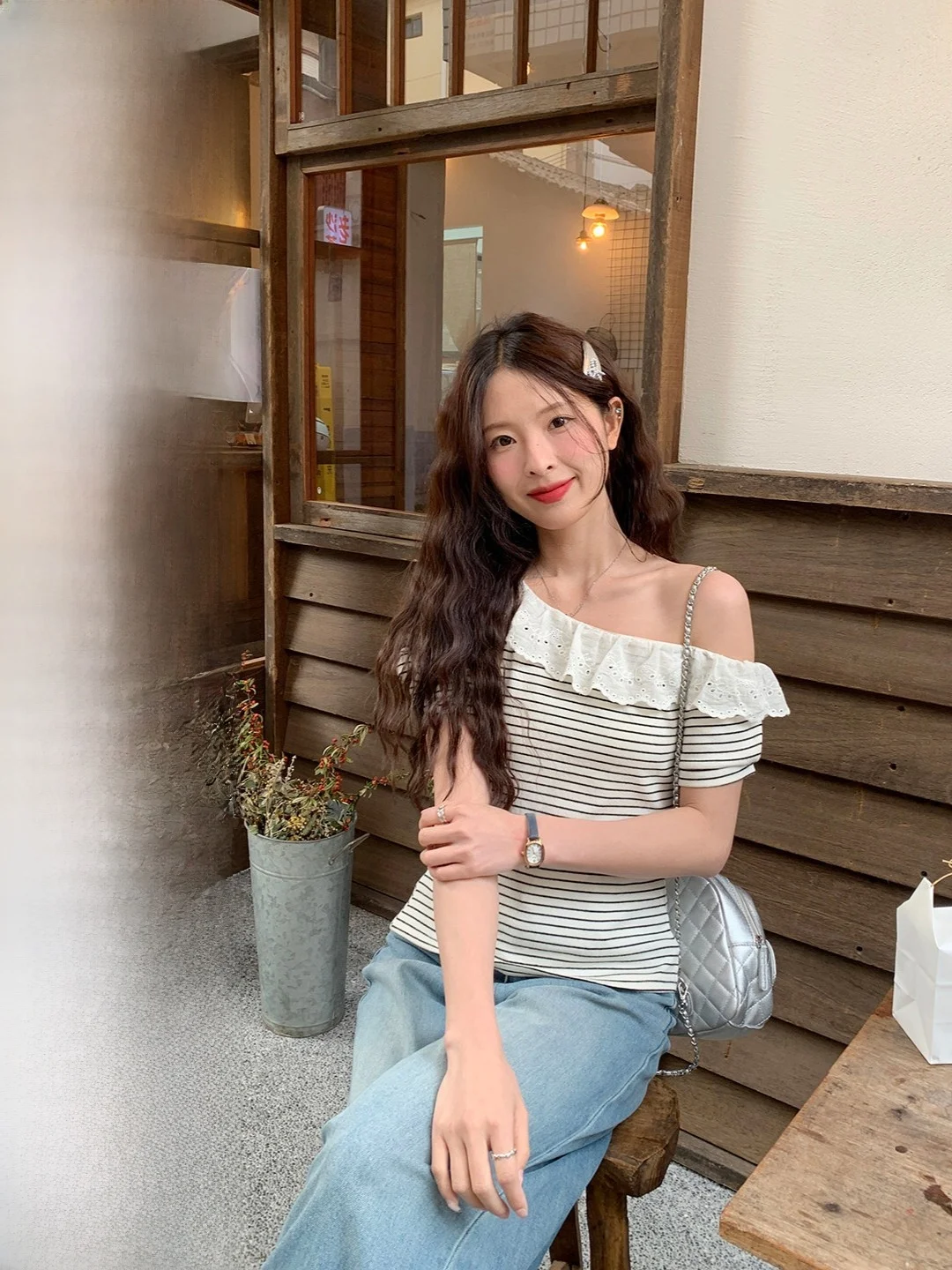 

Корейская женская хлопковая футболка с асимметричным вырезом на плече, в полоску, дышащая, с коротким рукавом, классический узор, Ciwalk, подходит для повседневной носки