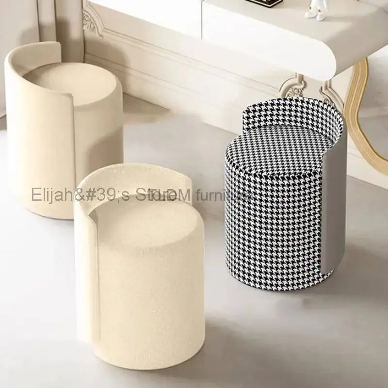 Chaise de coiffeuse confortable et moelleuse pour chambre de fille, pouf simple, chaise de coiffeuse mobile, chaise nordique, banquinho moderne, mobilier minimaliste