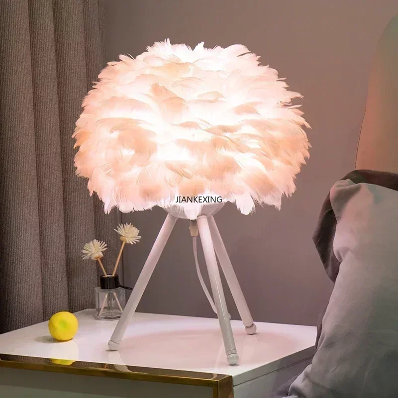 Wabi-sabi Retro Art Creative Lustre Light Romantic Cream Wind Feather Tree LED Floor Lamp for Bedroom Home Decoration Chandelier