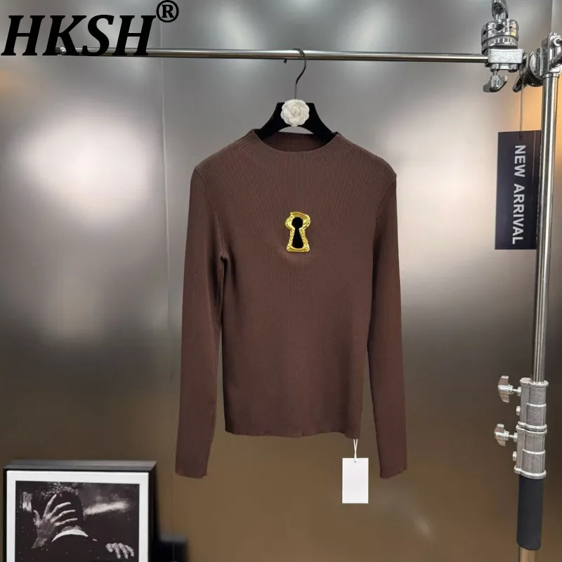 

HKSH осень-зима новый женский свитер с круглым вырезом и длинными рукавами металлические ажурные украшения французский элегантный тренд вязаные топы HK14519