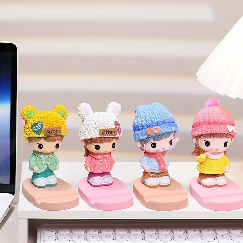 Resin Couple Doll Phone Holder Figure Model Anti Slip Cute Mobile Phone Holder Couple Doll Support Cartoon Phone Bracket