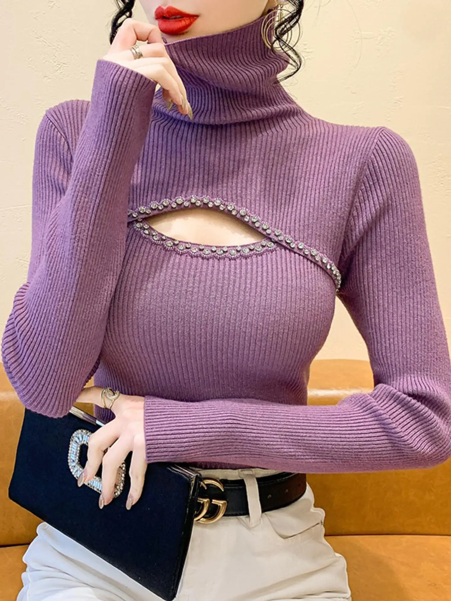 Koreański ażurowy sweter z koralikami, długi rękaw, golf, dzianinowa baza, damski sweter na jesień i zimę, dopasowany krój, do noszenia pod spód.