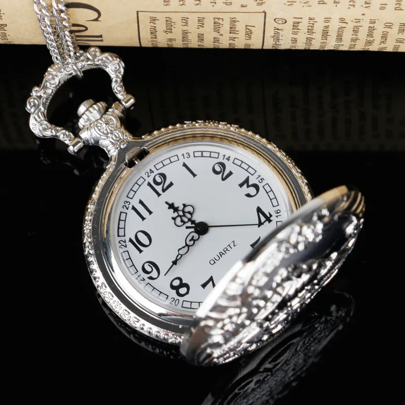 Antique Steam Train Design Pocket Watch with Chain Necklace Vintage Quartz Pendant FOB Chain Watches Jewelry Accessories Gifts