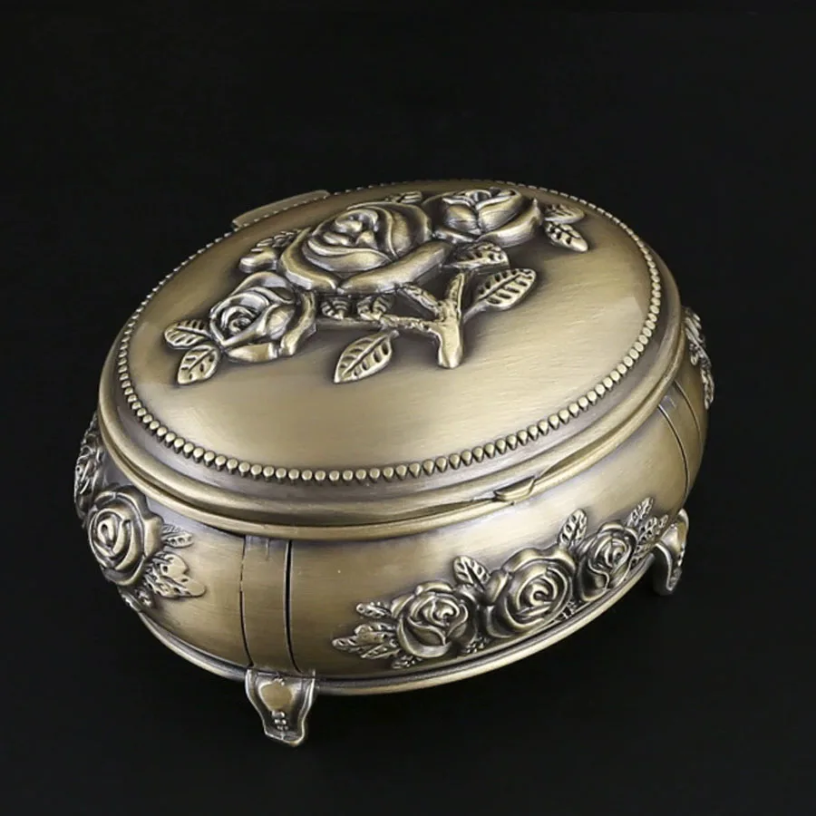 Retro metal jewelry box Oval Trinket Organizer Ring Box Case with Rose Pattern Jewelry Storage Box for Ring Earrings Necklace