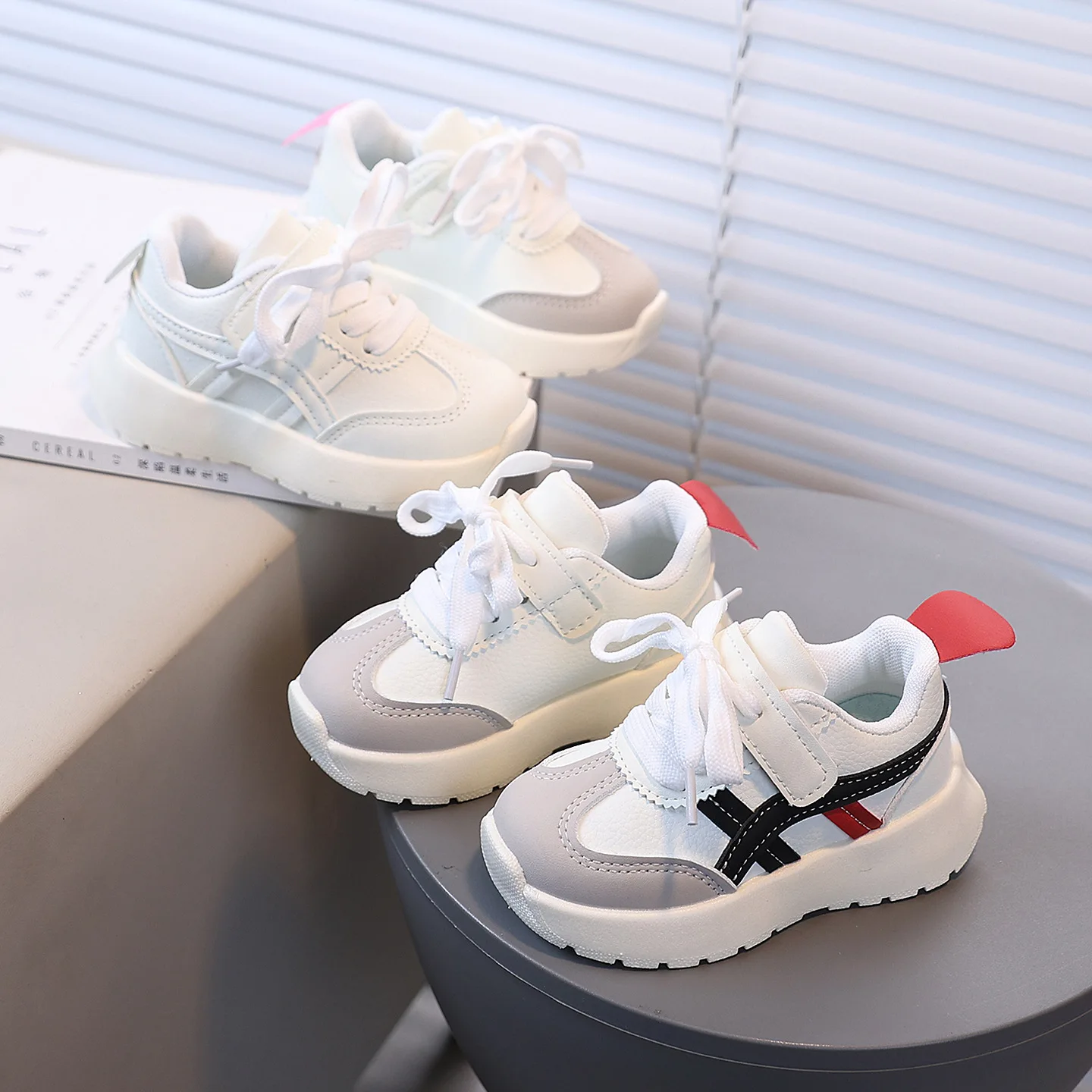 Children's Sneakers for Boy Lightweight Versatile Tennis Shoes for Girls Fashion Causal Kids School Running Basketball Shoes Hot