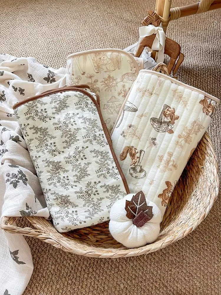 

2 шт./компл. пеленальные одеяла для новорожденных, хлопковое тонкое одеяло, детское банное полотенце, муслиновое пеленание с героями мультфильмов, одеяло, постельные принадлежности