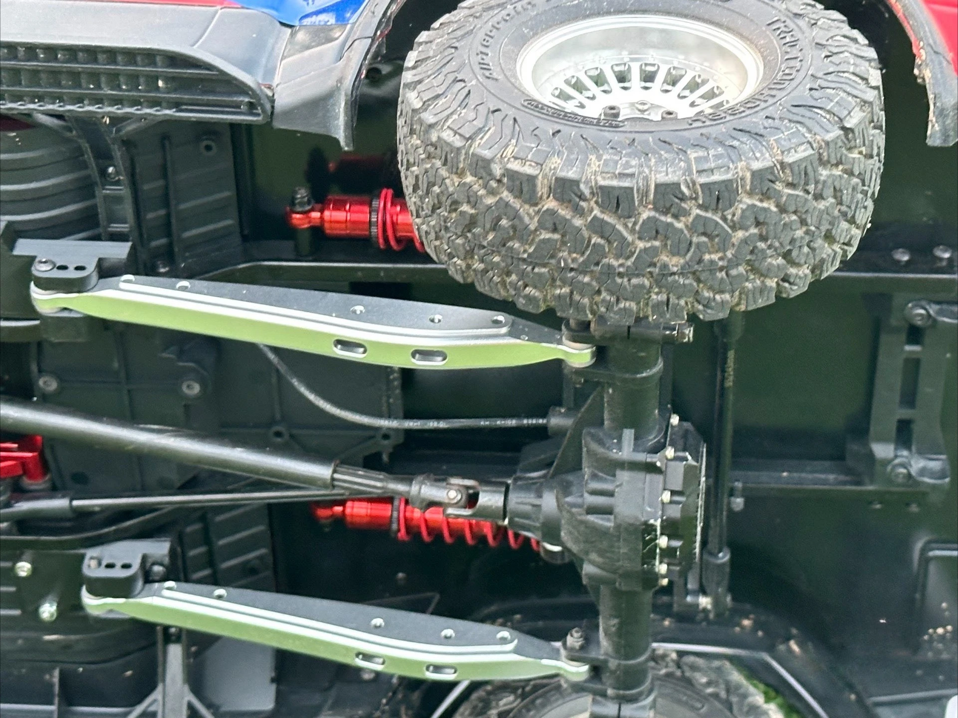 لـ 1/8 KM RAM 1500 ترقية الذرا - مراجعة Ram 1500 Rc Hobby وسعره