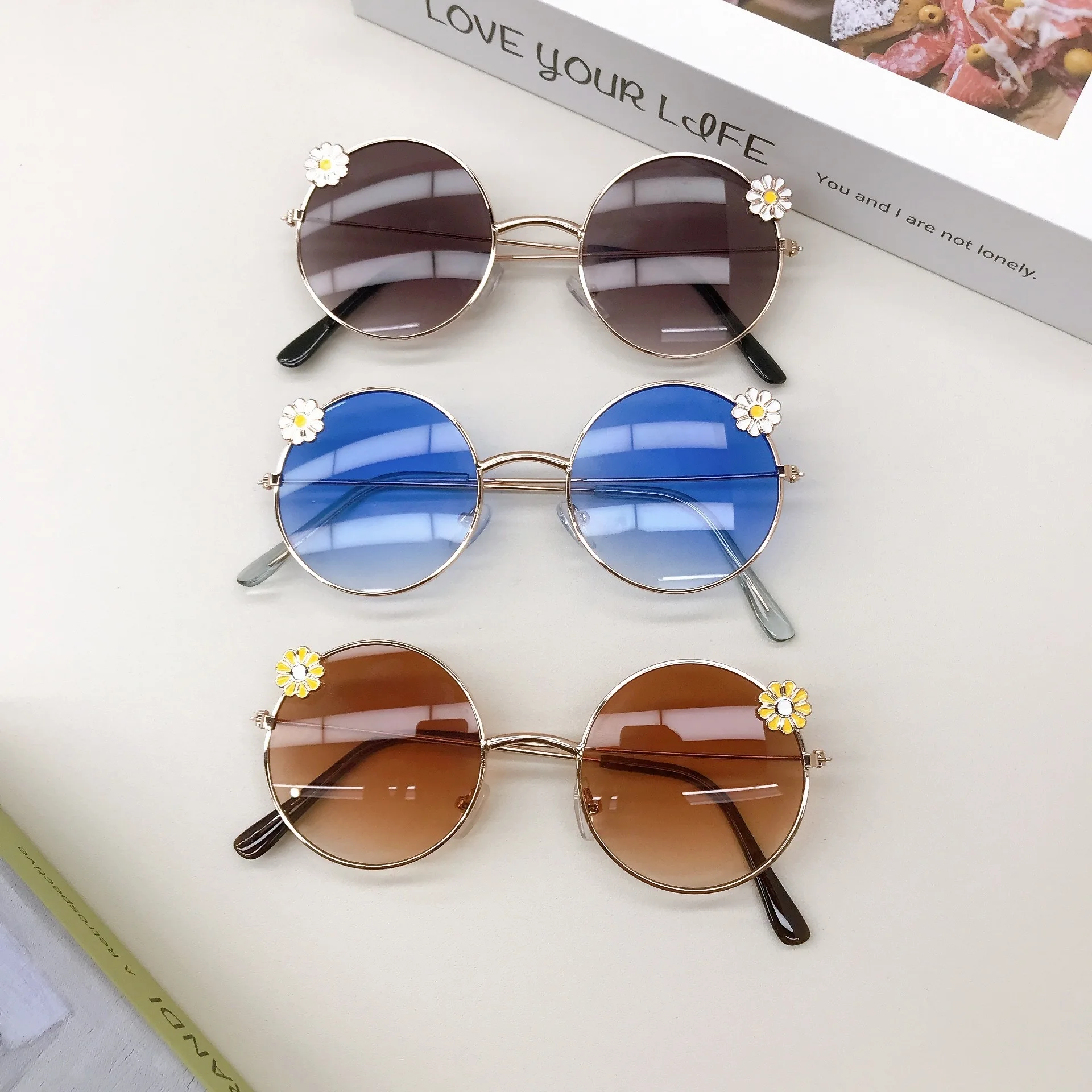 New Children's Round Frame Flower Baby Outing Sunshade Concave Style Dressing Photo Sunglasses Trendy