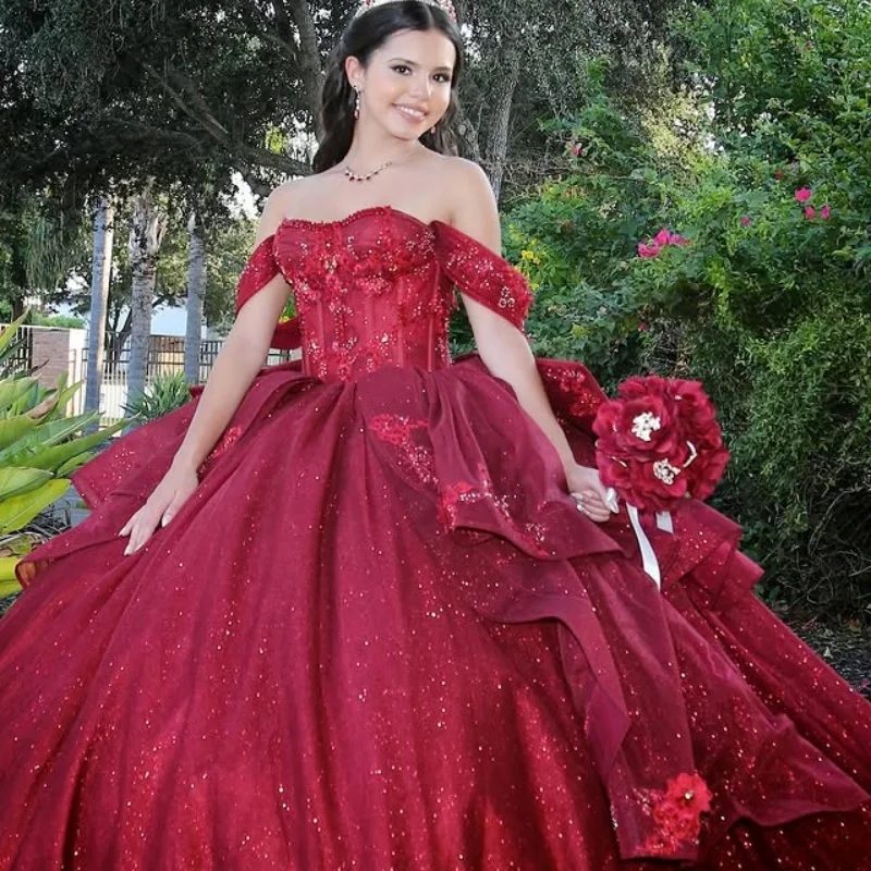 

Блестящее бордовое платье Quinceanera с кристаллами и 3D цветком, наклейка с длинным хвостом и бантом, кружевное многослойное платье Vestidos De 15, Quinceanera ﻿ Настроить