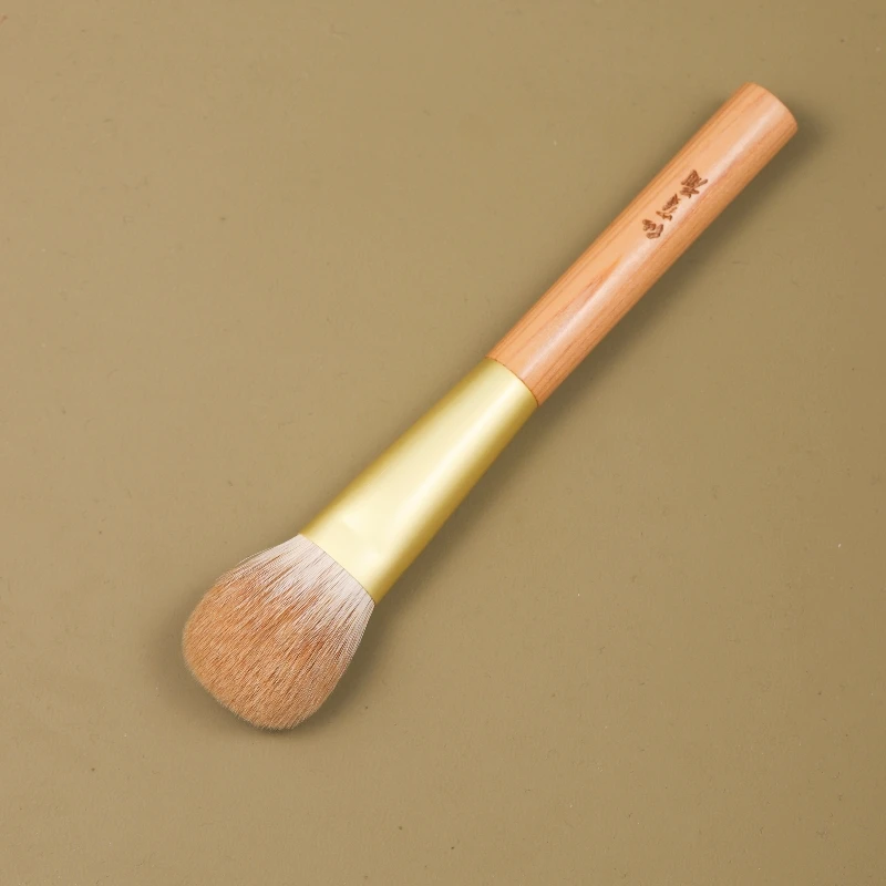 Professional Handmade Makeup Brushes WJ11 Soft Vintage Snow Fox Hair Flat Round Blush Brush Yakusugi Wood Handle Make Up Brush