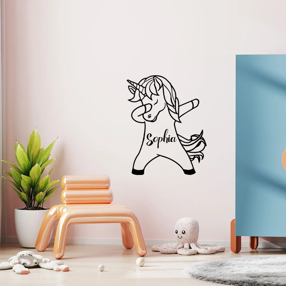 Autocollant personnalisé en vinyle imperméable avec nom de licorne, 1 pièce, décoration de la maison, les meilleurs cadeaux de noël, autocollant mural