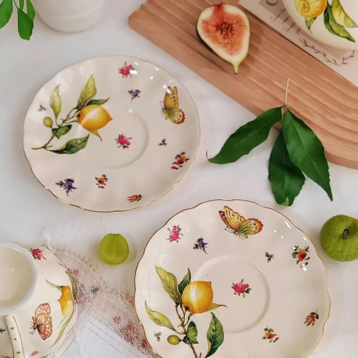 Lemon Teapot Coffee Cup and Saucer Set Beautiful Vintage Coffee Mug Modern Set Tania Bulhoes Luxury Design Cup view 4