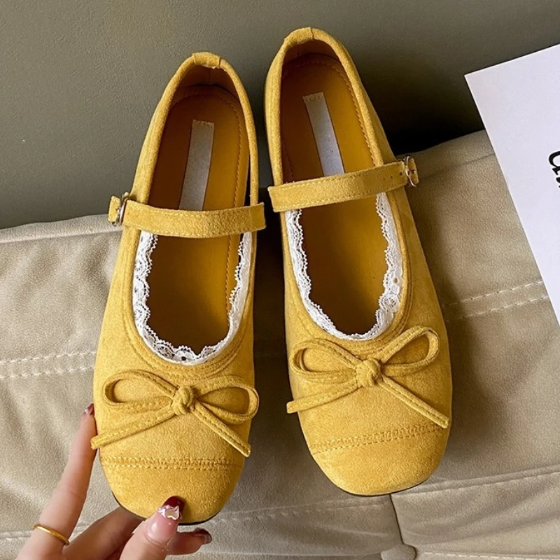 القوس النساء الباليه أحذية مسطحة أنيقة الضحلة أحذية خفيفة بدون كعب 2025 الاتجاه الصيف موضة جديدة مشبك الصنادل فستان Sandalias De Mujer