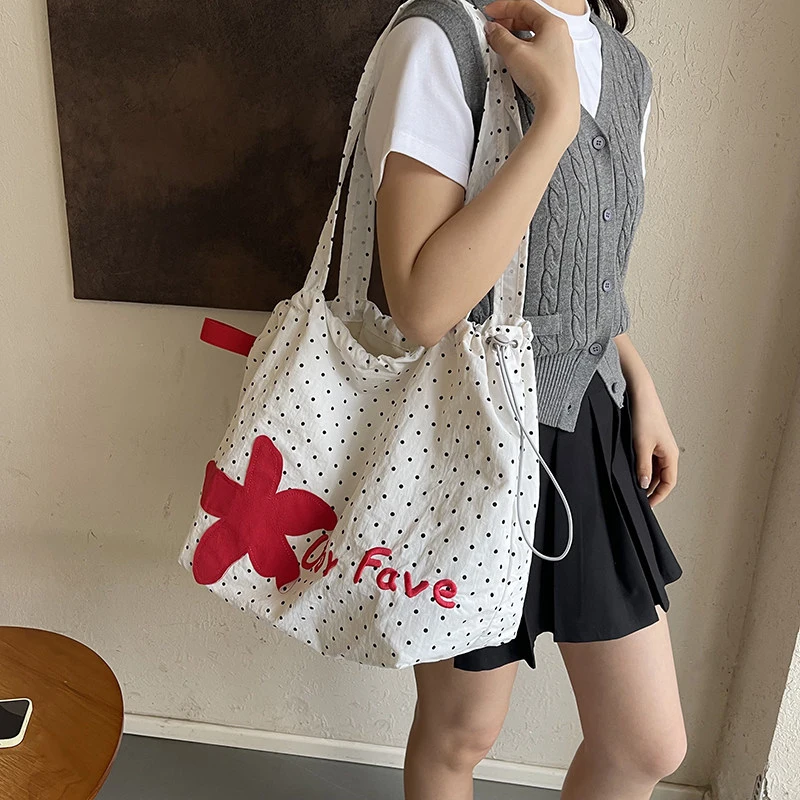 

Korean-style polka dot shoulder bag with floral embroidery, lightweight, casual, versatile nylon tote bag for girls