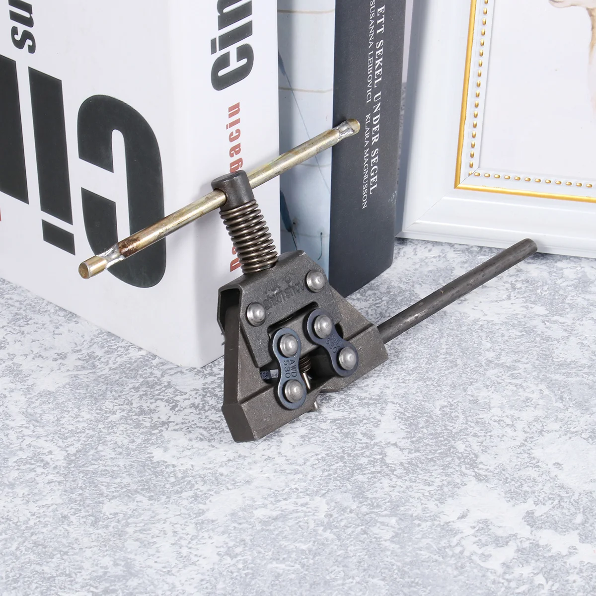 Black Bike Chain Tool Universal Splitter Cutter Breaker Portable Design for All Common Chains Durable Chain Tool