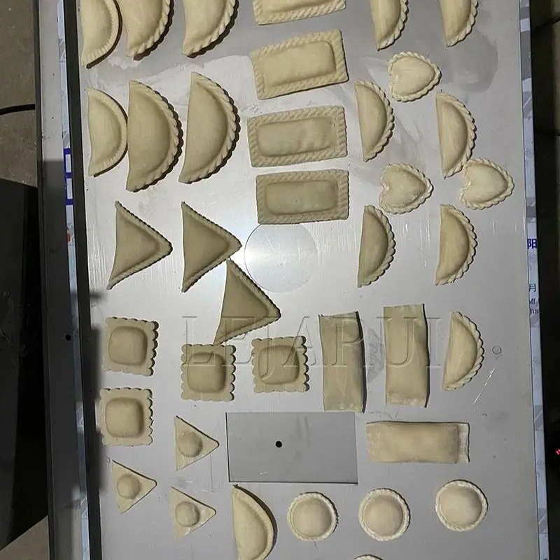 110V 220V Automatic Dumpling Gyoza Machine/Russia Ravioli/Pierogi/Pelmeni/Empanada Samosa Making Machine