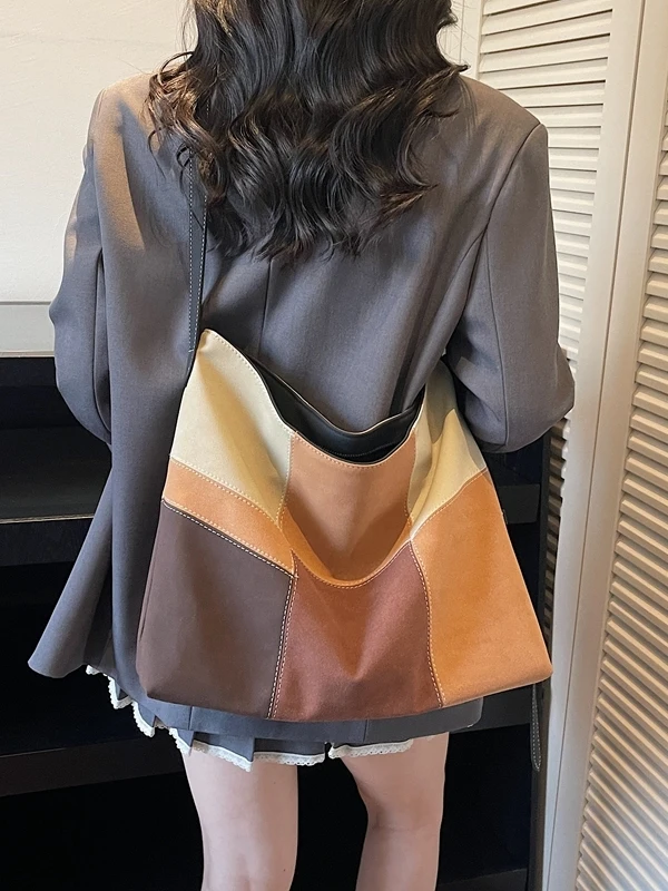 

Casual Japanese Style Tote Bag Women's Large Capacity Commuter Crossbody Bag Color Block Design Leisurely Style Shoulder Bag
