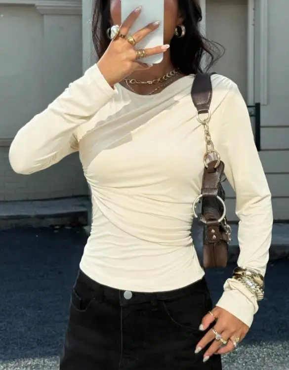 

Slim Fit Women's Top Spring New Irregular Fold Splicing Design Fashionable British Style Temperament Simple Slim Fit Top