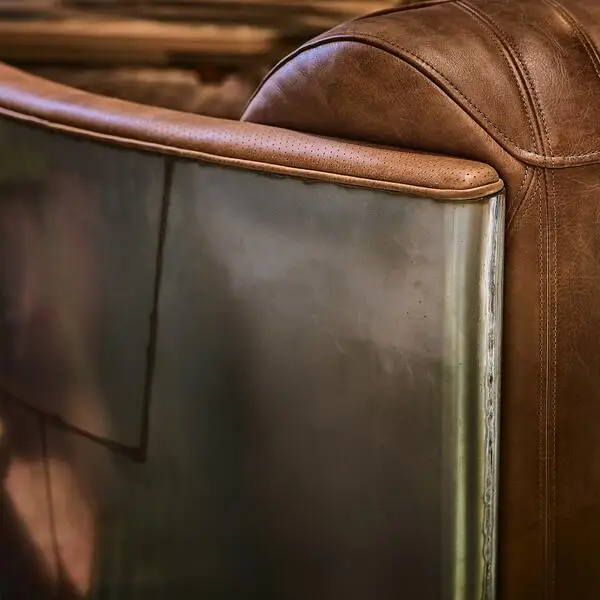 Lounge Modern Accent Designer Antique Leather Armchair Furniture Sofa Set Wooden Luxury Living Room Chairs
