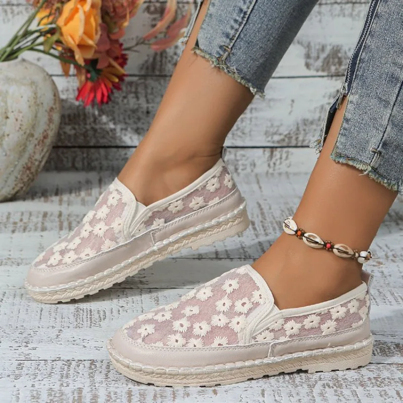

Fashion Embroidered Women's Shoes 2026 Summer Breathable Mesh Sneakers Women's Comfortable Platform Casual Shoes Tenis