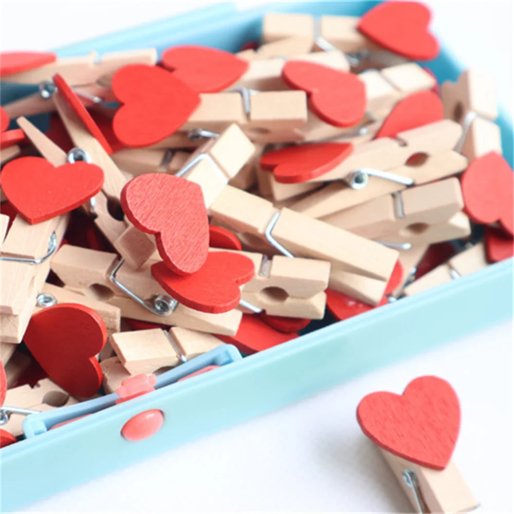 50pcs/lot Red Heart Love Wooden Clothes Photo Paper Peg Pin Mini Clothespin Postcard Clips Home Wedding Decoration Stationery