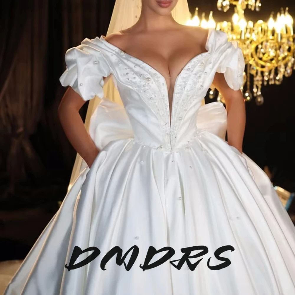 

Modest V Neck Bow Wedding Dress No Veil Ball Gown Dress For Bride Romantic Satin Pearls Dreamy Women Wear Customized