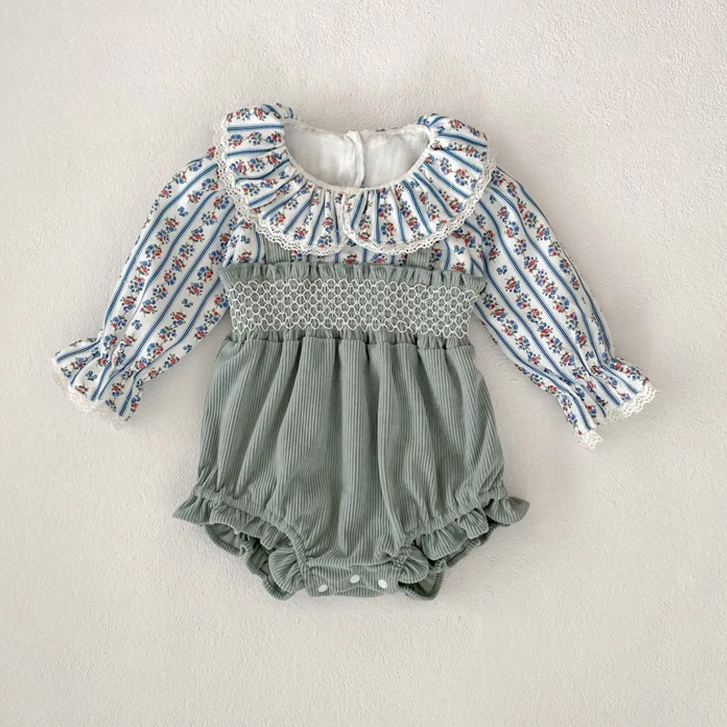 Autumn new style 0-3 years old baby clothes baby girl long-sleeved fake two-piece corduroy splicing lace triangle climbing