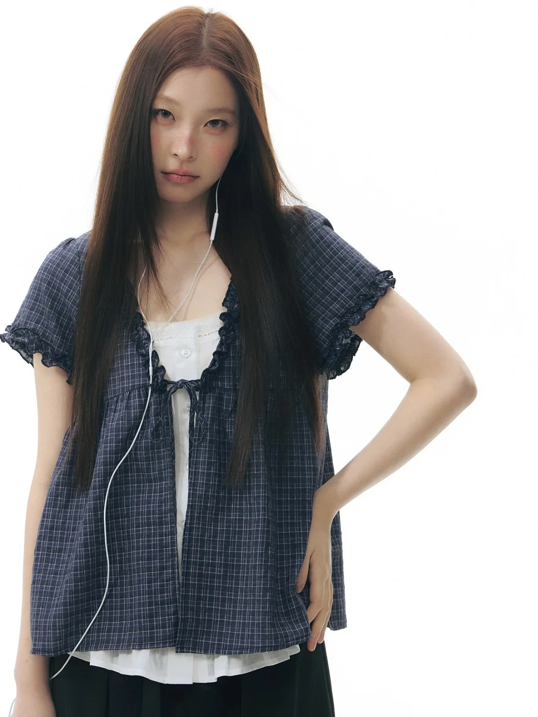 Chic Plaid Short Sleeve Shirt Women's Korean Style V-neck Design Sense Color Block Cardigan Fashionable Age-defying Top