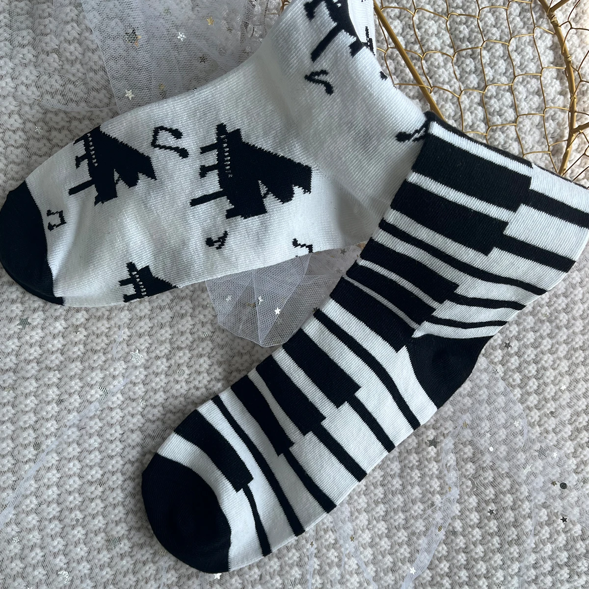 1 Pair Unisex Socks Piano Note Print Creative Comfy Mid Tube Socks Suit In All Seasons