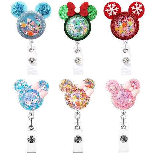 Carrete de insignia de estilo Feliz Navidad de ratón de dibujos animados, soporte de identificación para enfermeras y trabajadores, accesorio retráctil para tarjetas de nombre