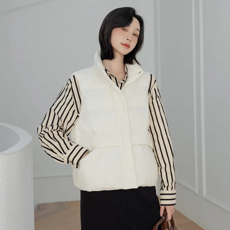 겨울 자켓 여성 2024 스타일 민소매 코트 베이지/블랙/화이트 스탠드 칼라 패션 짙어지면서 솔리드 컬러 다운 자켓