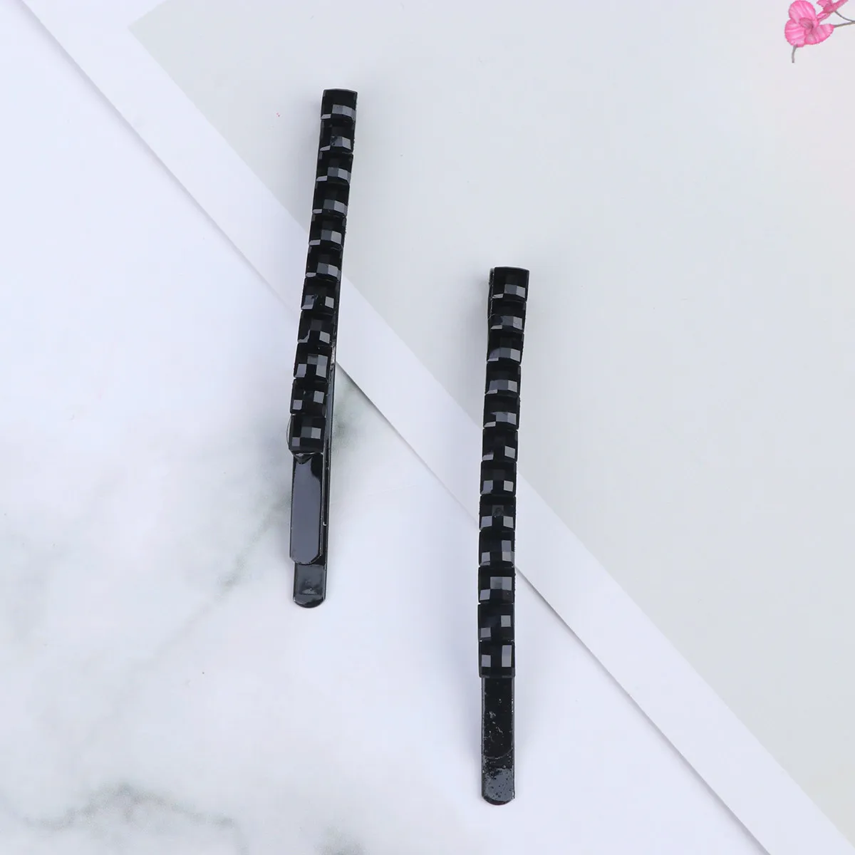 

40Pcs Chic Hair Clips Delicate Rhinestone Single Row Bobby Pins Hair Styling Accessories for Women Casual Wear