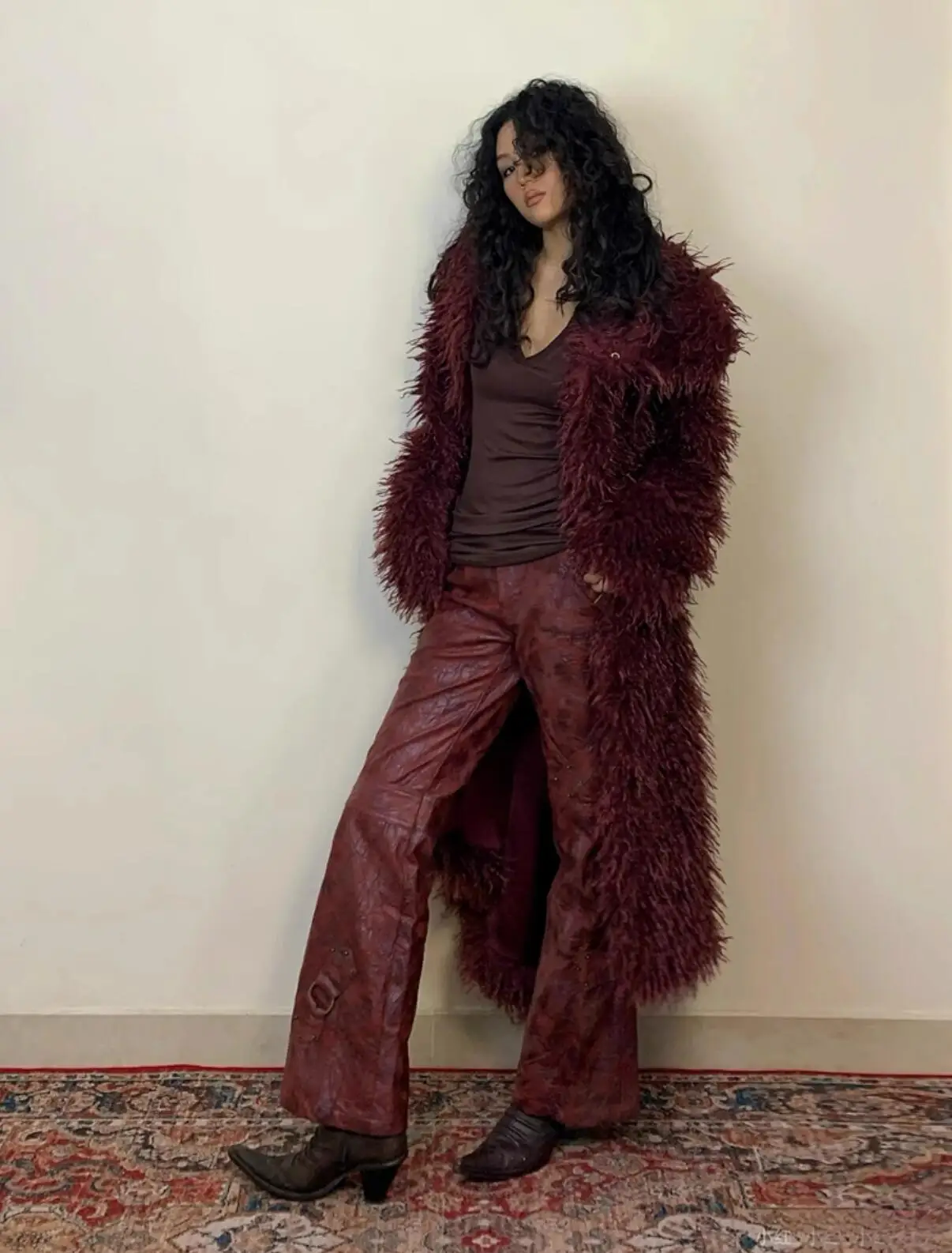 Wysokiej jakości zimowy płaszcz damski z imitacji futra owczego, kolor wina, długość 3 cale, bardzo długi, luźny, ciepły, puszysty, kurtka w stylu vintage.